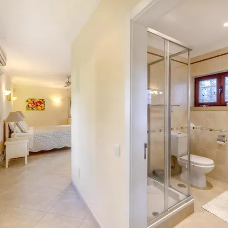 Modern Summer Family House E Olhos De Agua *
