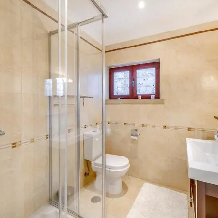 Modern Summer Family House E Olhos De Agua 度假居 *